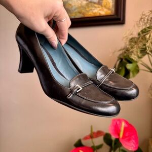 Vintage Black Leather Buckle Heels 7 Narrow